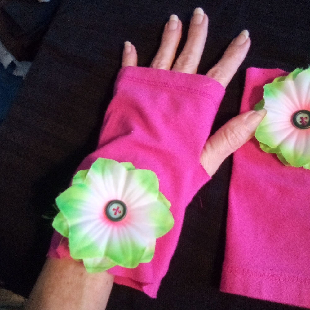 Faery Realm Adventures Handmade Gloves Fingerless Pink  Medium Fairy Pixie NWT